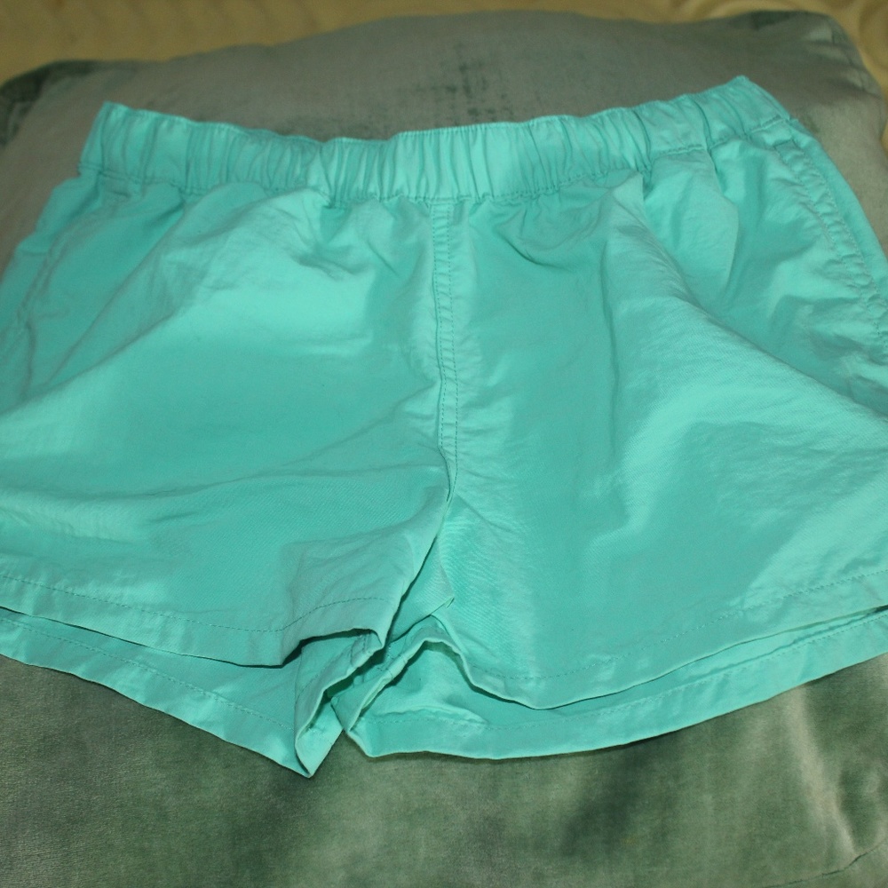 patagonia barely baggies sea foam size medium